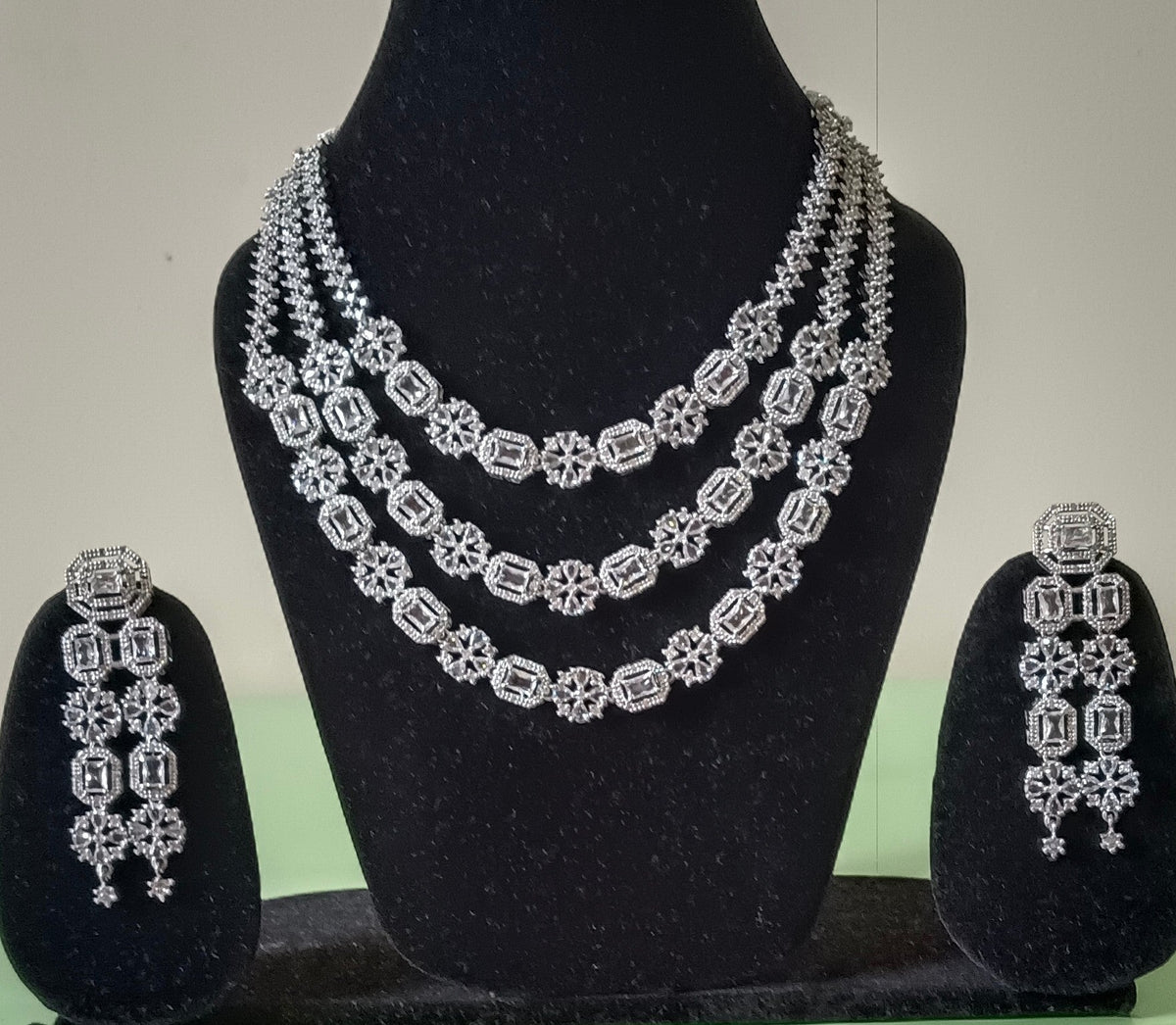 Alloy Rhodium Silver Jewel 3-Layer Necklace Set