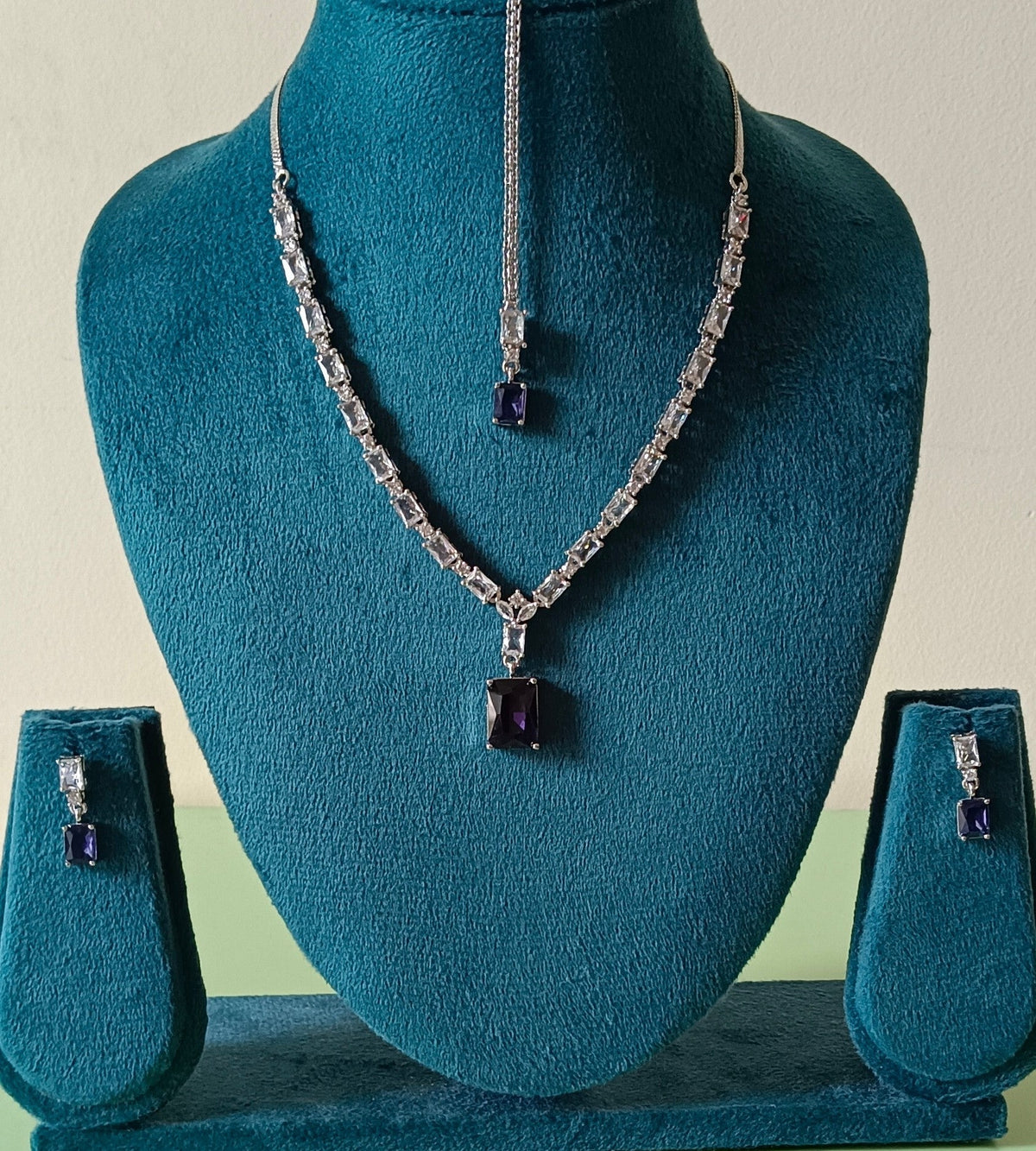 Sparkles AD Stone Single Layer Purple & White Necklace Set with Tika