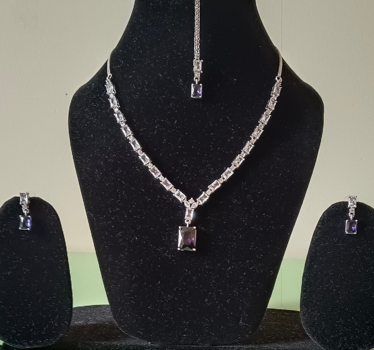 Sparkles AD Stone Single Layer Purple & White Necklace Set with Tika