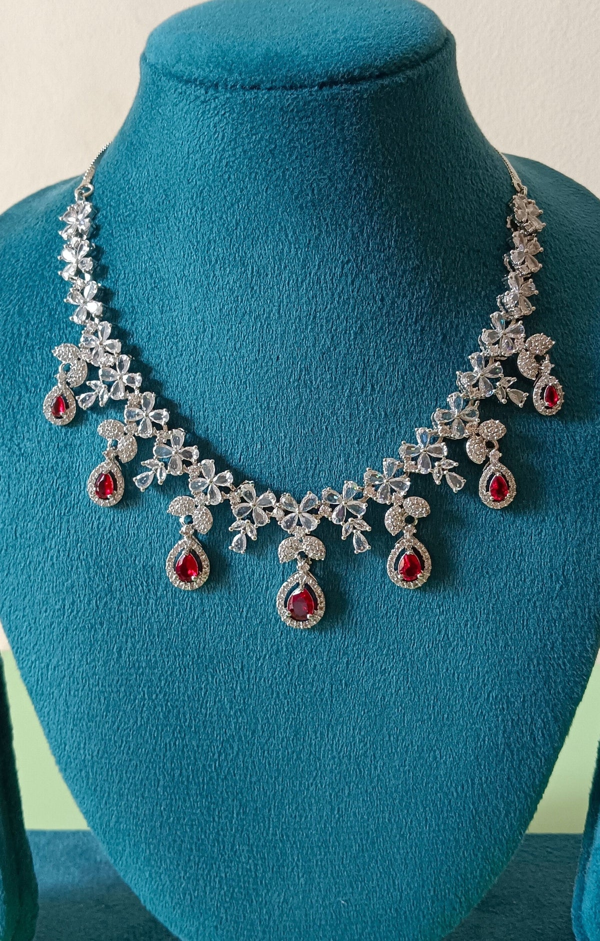 AD Necklace Set Crimson Sparkle