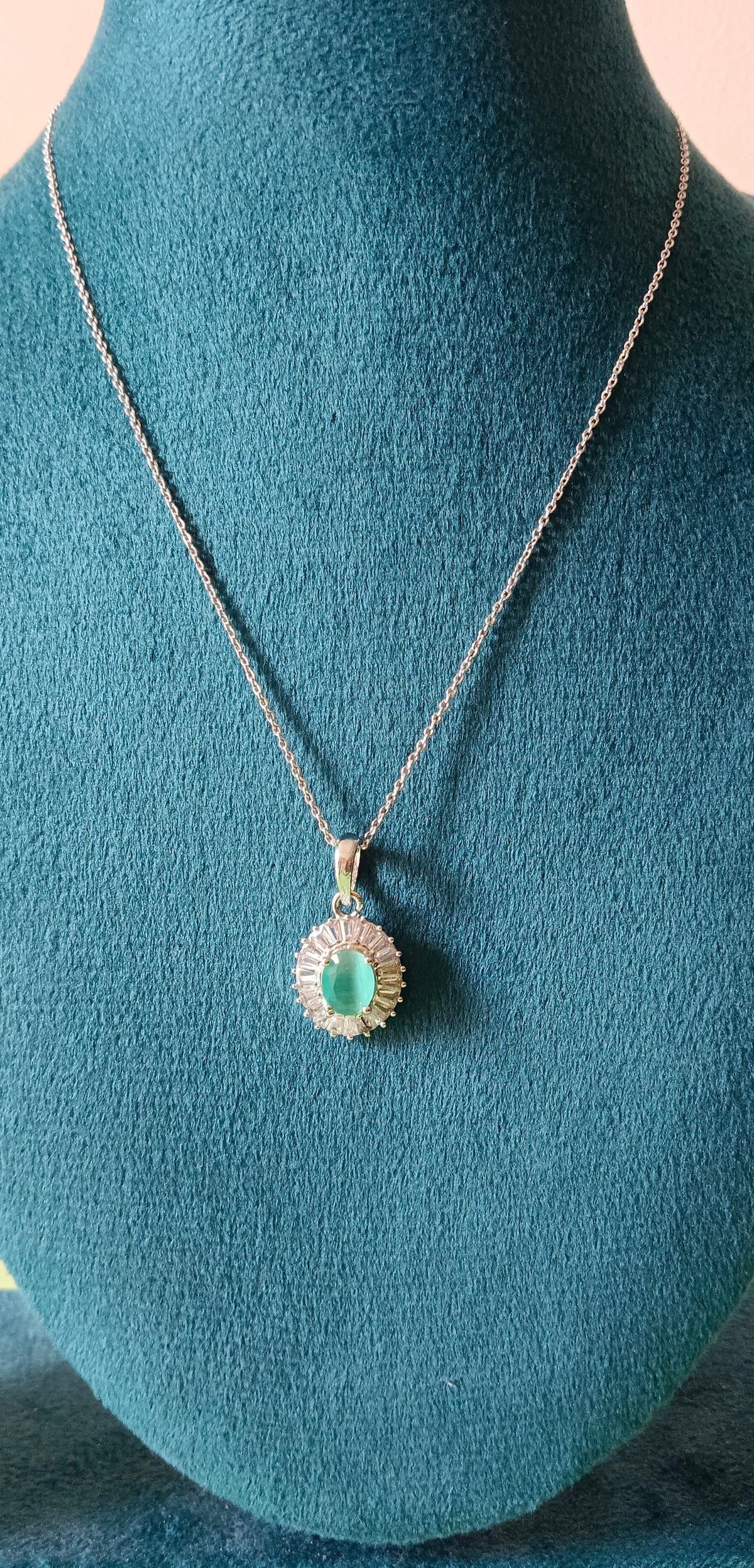 AD Mint Green Stone Pendant Necklace Set