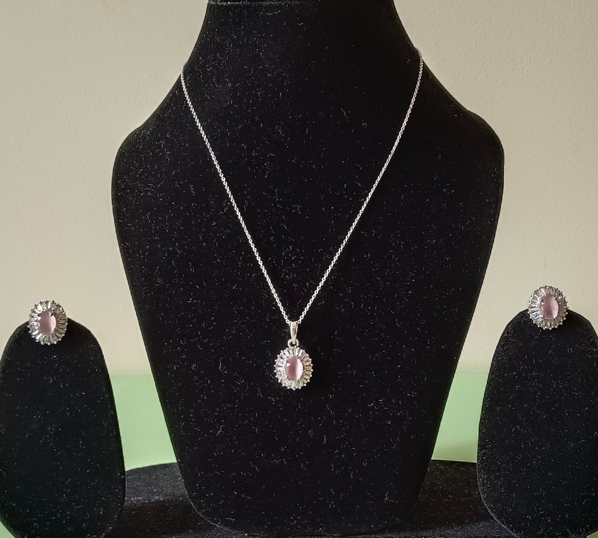 AD Baby Pink Stone Pendant Necklace Set