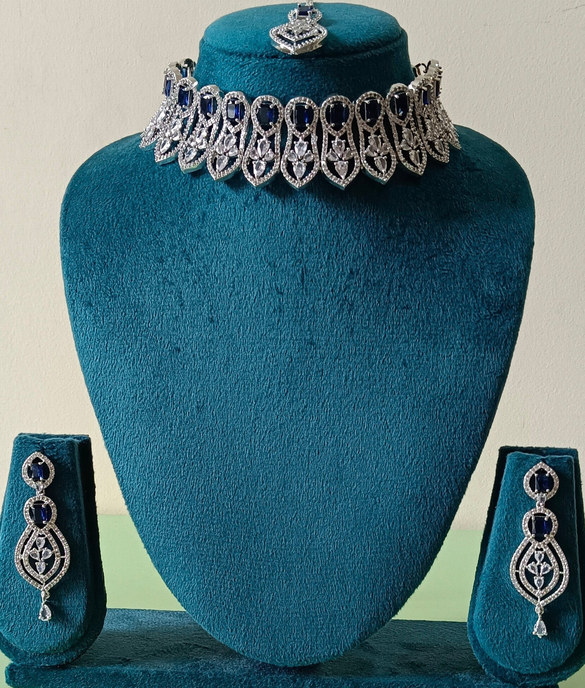 AD Blue Studded Stone Premium Quality Choker Necklace Set