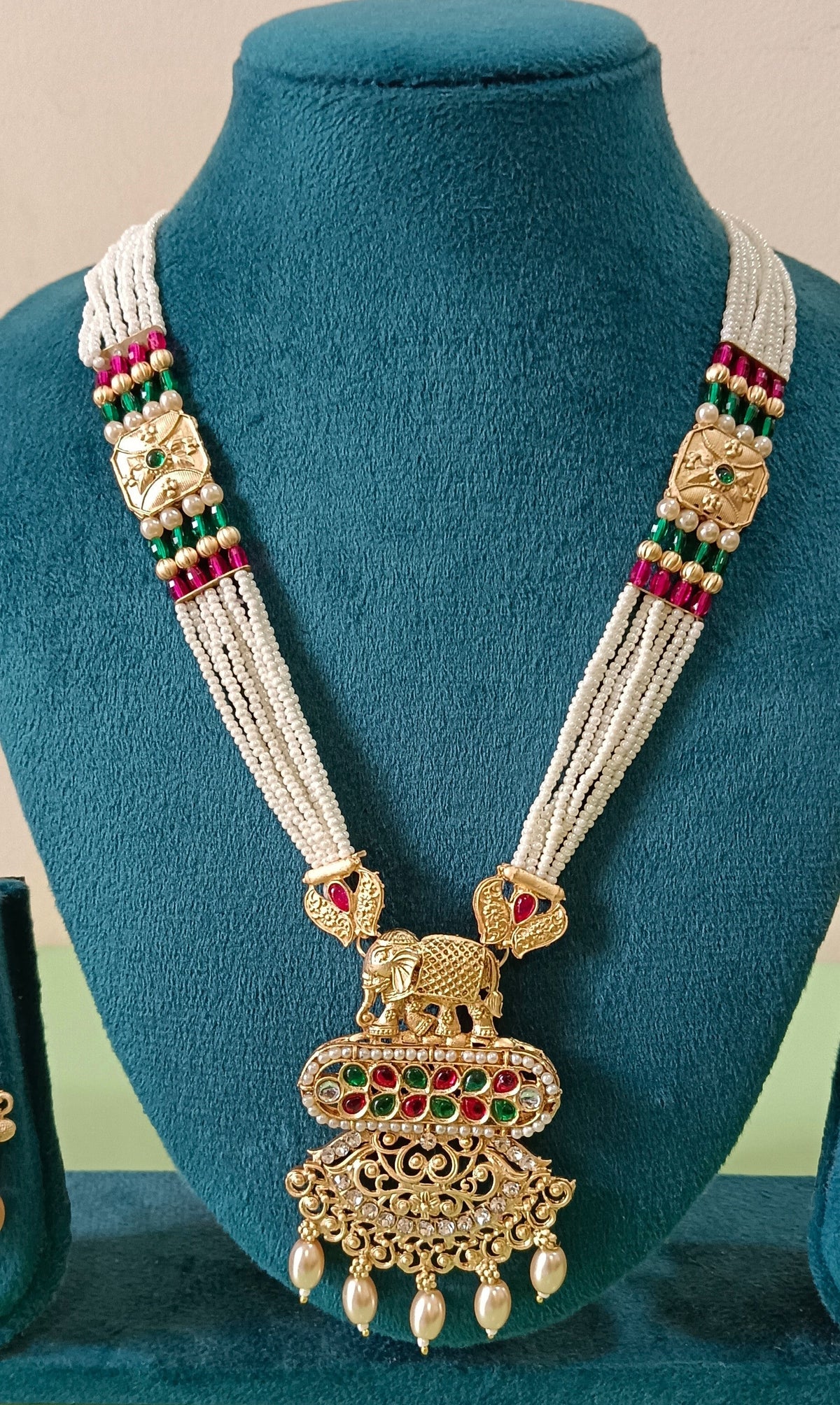 Traditional Pearl Necklace Set with Temple Style Pendant