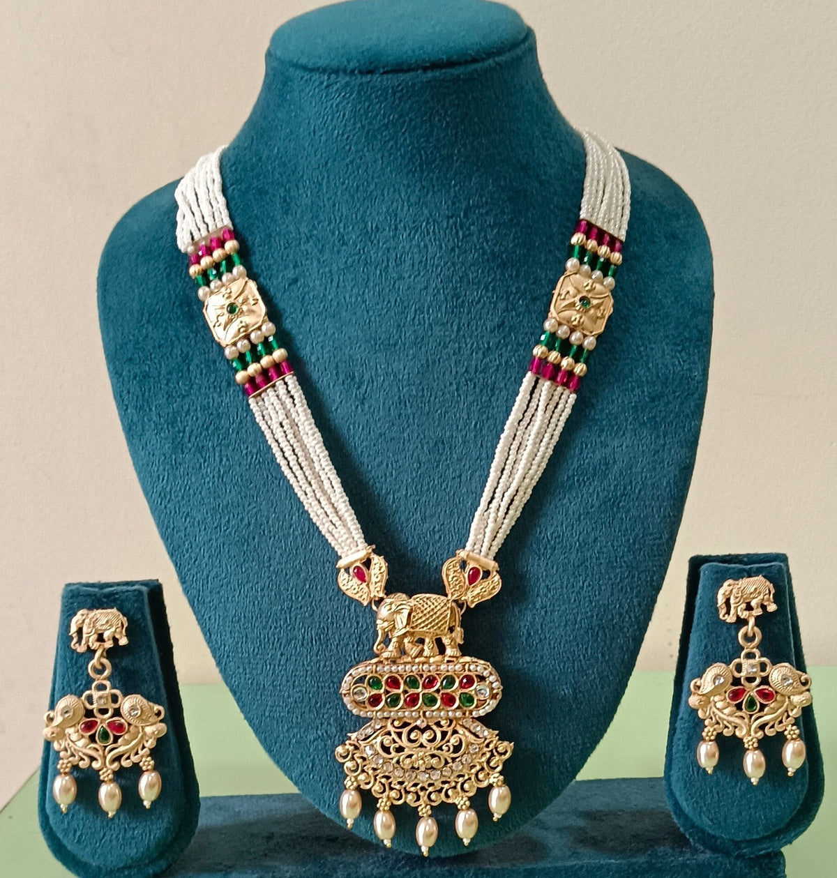 Traditional Pearl Necklace Set with Temple Style Pendant