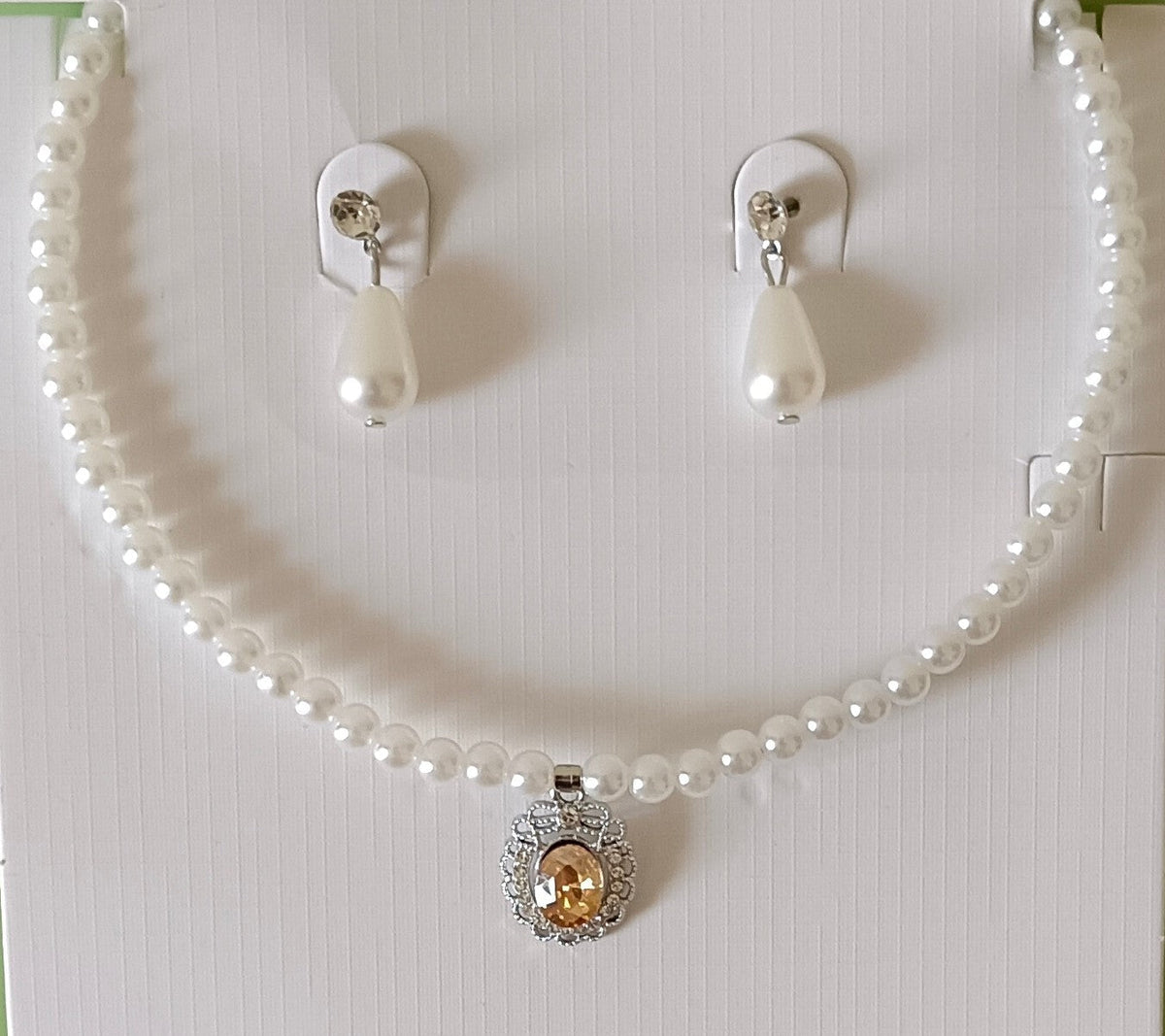 Pearl and Amber Suite Necklace Set with Orange  Oval Pendant