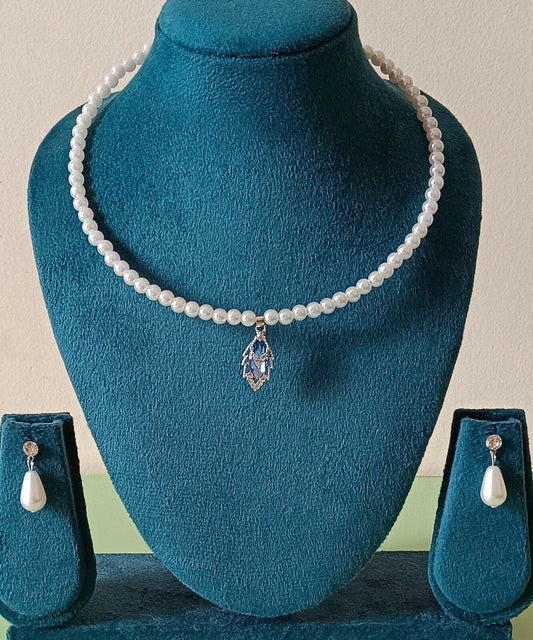 Pearl Traditional Necklace Set with Blue leaf Pendant