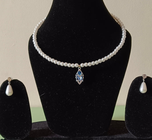 Pearl Traditional Necklace Set with Blue leaf Pendant