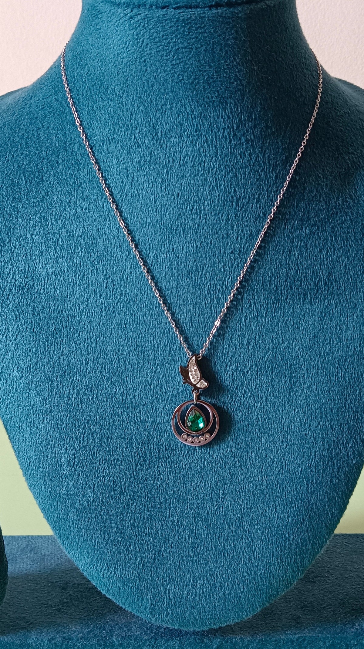 Emerald With Double Loops and Bird Stainless Steel Necklace