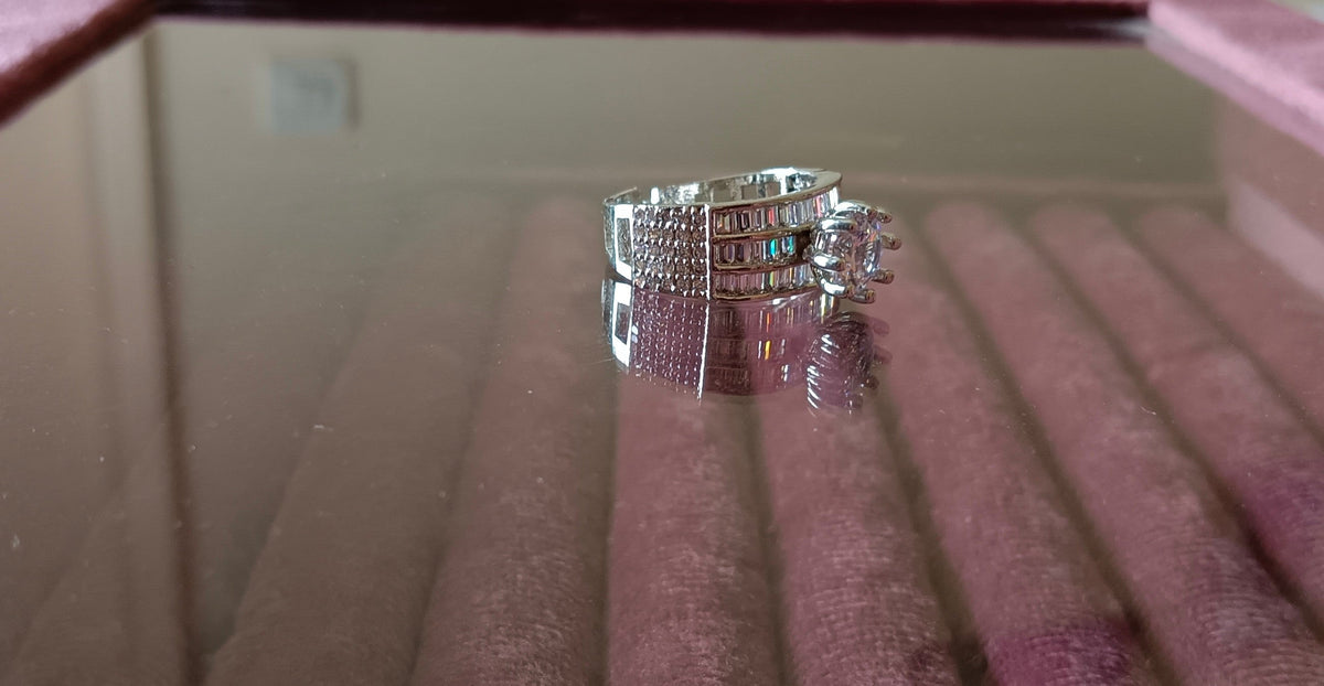 Silver-Plated & White AD Studded Round Shaped Solitaire Premium Ring