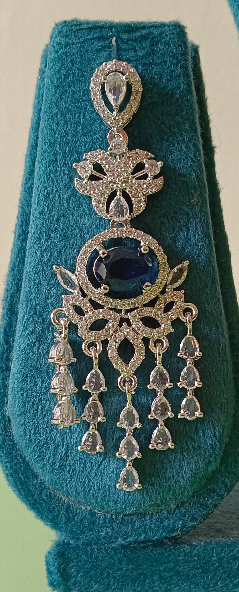 AD Single layer Oval cut Blue Sapphire crystal Floral necklace set