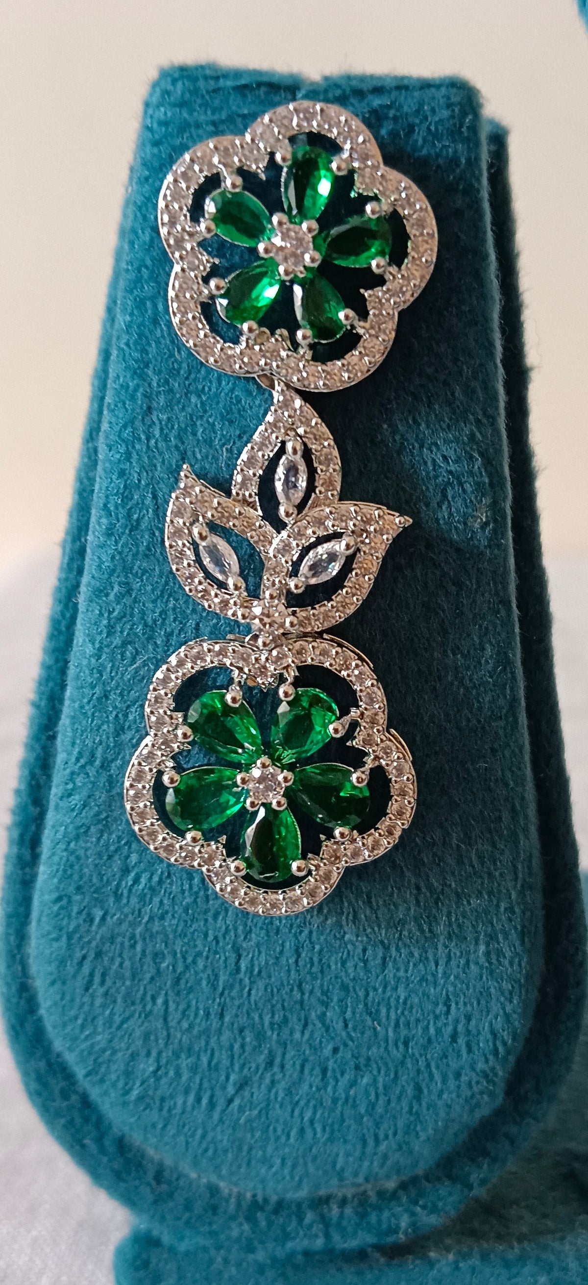 AD Single layer Floral Emerald Green necklace set