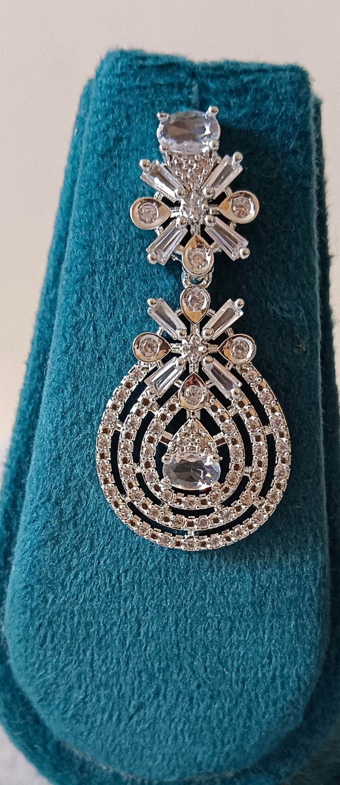 AD silver plated tiered V shaped with tear-drop Faux White stone Necklace Set